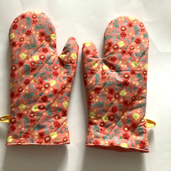 Handmade Oven Mitts Gloves With Loop Kitchen Linens Colorful Floral - Picture 2 of 4